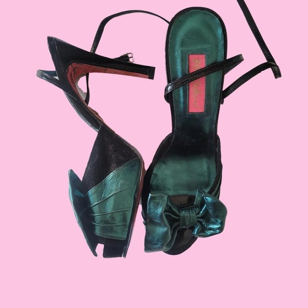 Betsey Johnson Teal Heels with Bow Accent - Picture 2 of 3